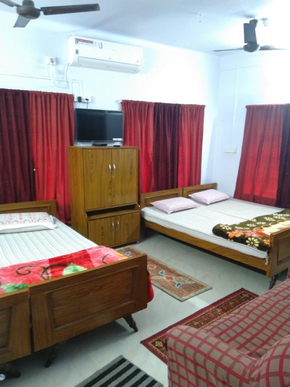 Chaiti Lodge - Santiniketan Bolpur Exterior foto