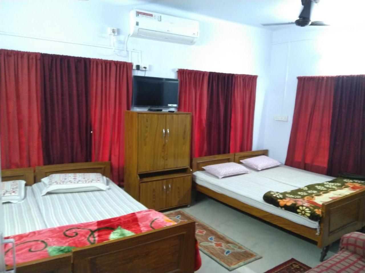 Chaiti Lodge - Santiniketan Bolpur Exterior foto